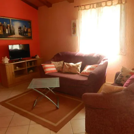 Vanda Apartment